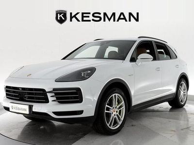 Käytetty 2018 Porsche Cayenne Katumaasturi | 59 900 €