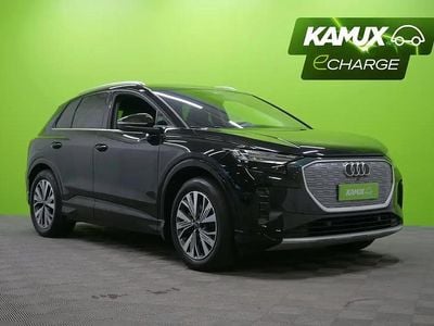 Musta Käytetty 2024 Audi Q4 e-tron Basis Katumaasturi | 39 490 € (Kallis)