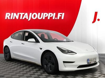 Käytetty Tesla Model 3 Standard Range Plus 239 kW (325 HP) 2021 Valkoinen Sedan
