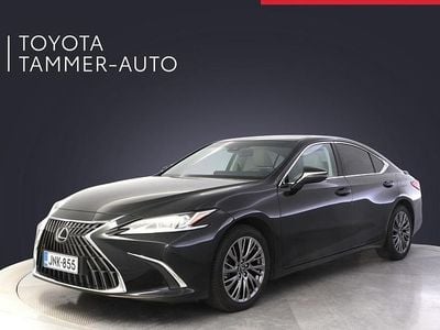 Käytetty Lexus ES300H 178 HP (130 kW) 2024 Musta Sedan