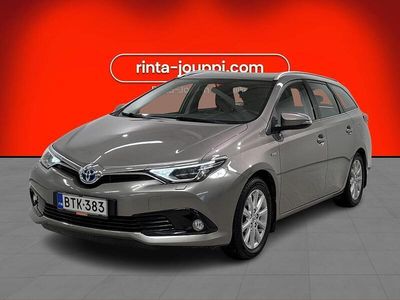 Ruskea Käytetty 2015 Toyota Auris Touring Sports Active Farmari | 12 890 € (Perustarjous)