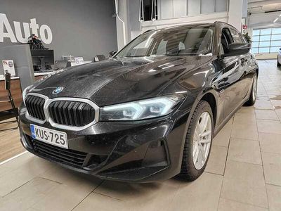 Käytetty 2022 BMW 330e Farmari | 26 860 € (Perustarjous)