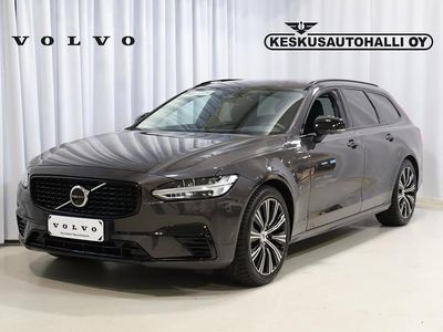 Harmaa Käytetty 2025 Volvo V90 Plus Farmari | 49 900 € (Hieman kallis)