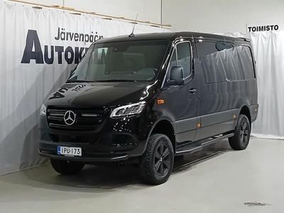 Käytetty Mercedes Sprinter 190 HP (139 kW) 2023 Musta Van