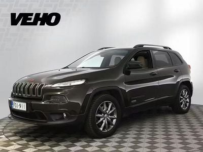 Vihreä Käytetty 2016 Jeep Cherokee Katumaasturi | 19 900 €