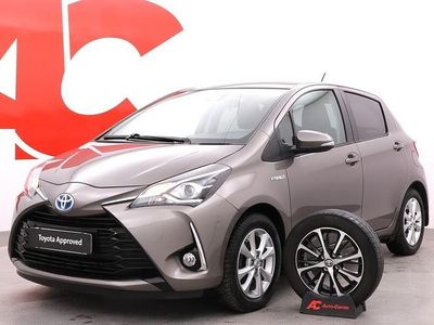 Käytetty Toyota Yaris Hybrid Active 101 HP (74 kW) 2019 Harmaa Viistoperä