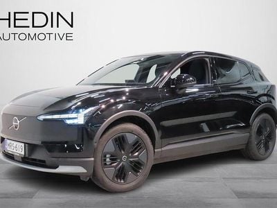 Musta Uusi 2025 Volvo EX30 CC Performance Katumaasturi | 49 900 €