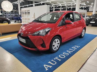 Punainen Käytetty 2017 Toyota Yaris Edition Viistoperä | 6 500 € (Hyvä tarjous)