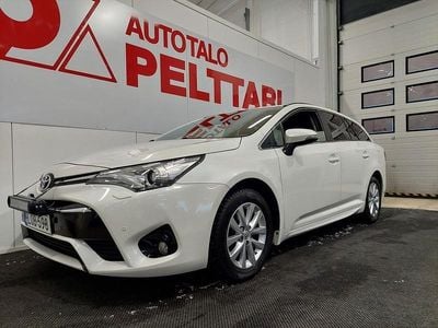 Käytetty Toyota Avensis Multidrive S 147 HP (108 kW) 2017 Valkoinen Farmari