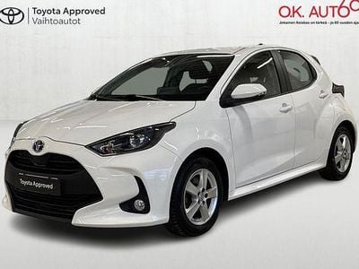 Käytetty Toyota Yaris Active 114 HP (83 kW) 2022 Valkoinen Viistoperä