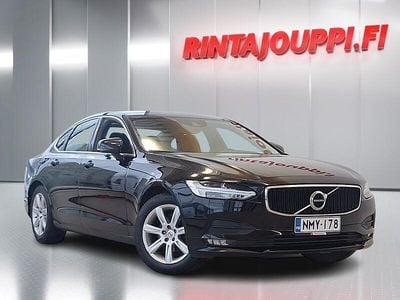 Käytetty Volvo S90 Momentum 150 HP (110 kW) 2018 Musta Sedan