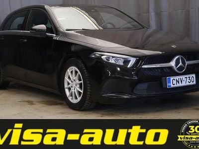 Käytetty Mercedes A180 Business 136 HP (100 kW) 2019 Musta Viistoperä