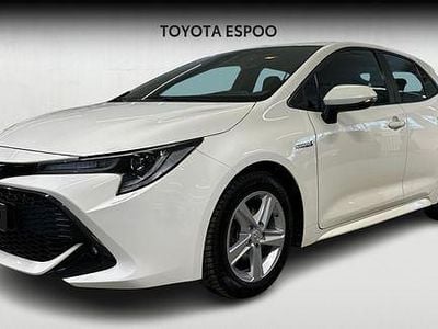 Käytetty Toyota Corolla Business Edition 122 HP (89 kW) 2019 Valkoinen Viistoperä