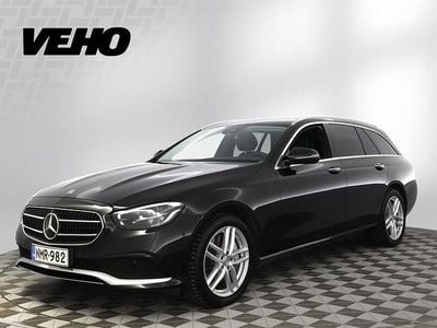 Käytetty Mercedes E300 Premium 194 HP (142 kW) 2022 Musta Farmari