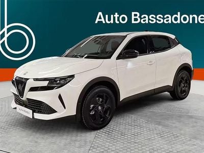 Käytetty Alfa Romeo Junior 2026 Katumaasturi