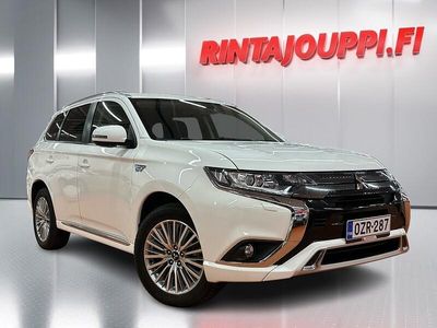 Käytetty 2020 Mitsubishi Outlander P-HEV Invite Katumaasturi | 22 190 € (Perustarjous)