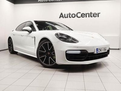 Valkoinen Käytetty 2018 Porsche Panamera 4 Sport Sedan | 57 800 € (Hieman kallis)