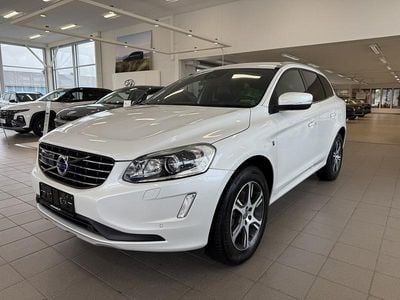 Käytetty 2016 Volvo XC60 Business Edition Katumaasturi | 28 800 € (Perustarjous)