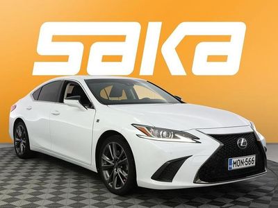 Käytetty Lexus ES300 Sport Line 178 HP (130 kW) 2023 Sedan