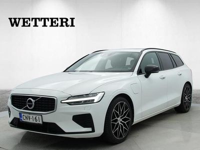 Käytetty 2019 Volvo V60 R-Design Farmari | 23 990 € (Perustarjous)