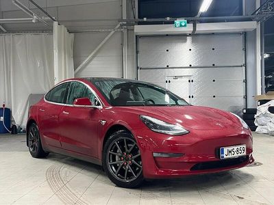 Käytetty 2019 Tesla Model 3 Sedan | 25 880 € (Perustarjous)