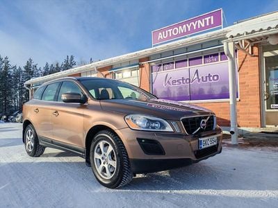 Käytetty Volvo XC60 Summum 215 HP (158 kW) 2012 Ruskea Katumaasturi