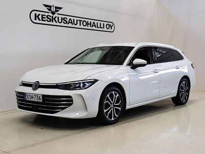 Valkoinen Käytetty 2024 VW Passat Business Farmari | 40 900 €