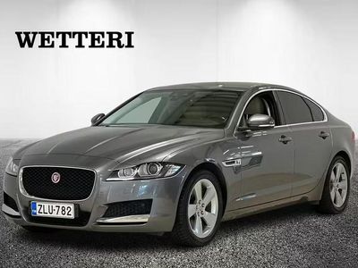 Harmaa Käytetty 2018 Jaguar XF Prestige Sedan | 19 900 €