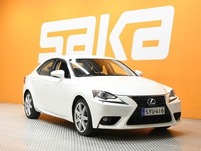 käytetty Lexus IS300h Comfort ** Puolinahat / Bluetooth / Lohko+Sisäpistoke / P-Tutkat / Vakkari / KeylessGo / Ratinlämmitys **