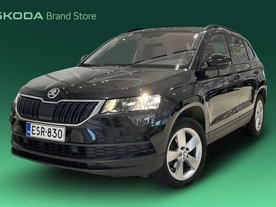 Käytetty Skoda Karoq Clever 150 HP (110 kW) 2021 Katumaasturi