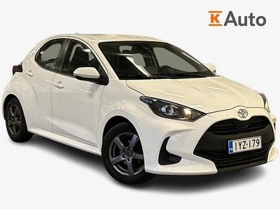 Valkoinen Käytetty 2020 Toyota Yaris Life Viistoperä | 16 400 € (Hieman kallis)