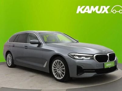 Käytetty BMW 530e Comfort Edition 292 HP (214 kW) 2021 Hopea / harmaa Farmari