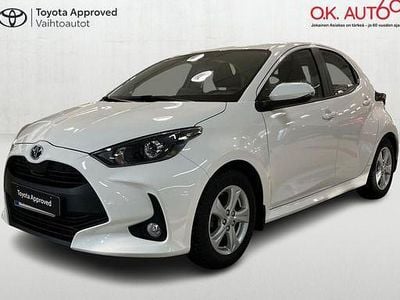 Käytetty Toyota Yaris Active 114 HP (83 kW) 2023 Valkoinen Viistoperä