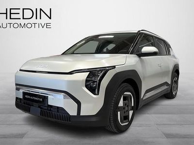 Harmaa Käytetty 2025 Kia EV3 Earth Katumaasturi | 45 490 € (Kallis)
