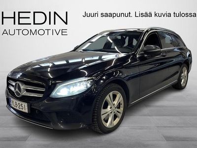 Käytetty Mercedes C300 Avantgarde 245 HP (180 kW) 2019 Musta Farmari
