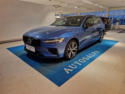 Sininen Käytetty 2021 Volvo V60 R-Design Farmari | 31 900 € (Perustarjous)