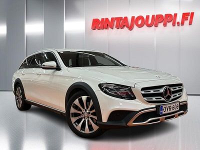 Käytetty 2017 Mercedes E220 Farmari | 27 880 € (Hieman kallis)