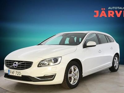 Valkoinen Käytetty 2018 Volvo V60 Business Edition Farmari | 16 900 € (Supertarjous)