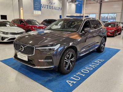 Harmaa Käytetty 2022 Volvo XC60 Inscription Katumaasturi | 42 900 € (Kallis)