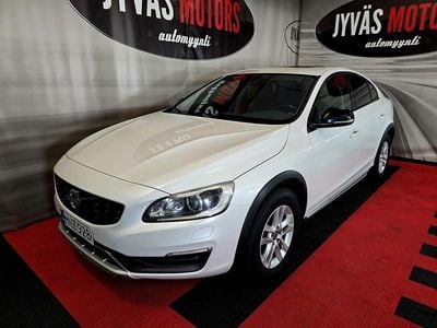 Käytetty Volvo S60 CC Summum 190 HP (139 kW) 2016 Sedan