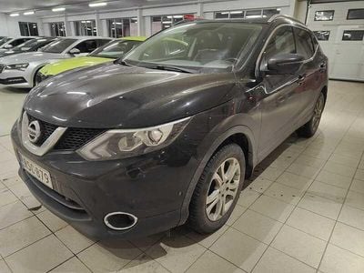 Käytetty 2015 Nissan Qashqai 360º Katumaasturi | 11 900 € (Perustarjous)