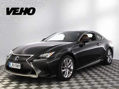 Käytetty Lexus RC300h Executive Line 181 HP (133 kW) 2016 Musta Coupe - kaksiovinen