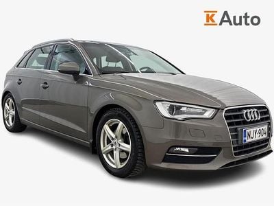 Käytetty Audi A3 Sportback Business 110 HP (80 kW) 2015 Harmaa Viistoperä