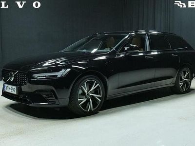 Musta Käytetty 2025 Volvo V90 Performance Farmari | 61 800 €