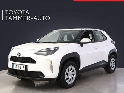 Valkoinen Käytetty 2023 Toyota Yaris Cross Active Katumaasturi | 26 480 € (Perustarjous)