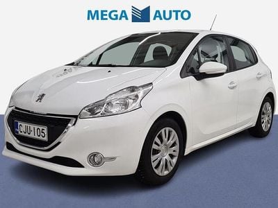 Käytetty Peugeot 208 82 HP (60 kW) 2015 Viistoperä