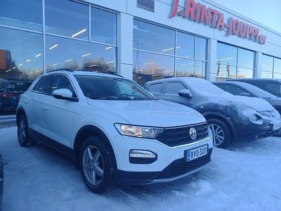 Käytetty 2019 VW T-Roc Style Katumaasturi | 16 600 € (Perustarjous)