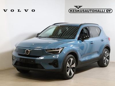 Sininen Käytetty 2025 Volvo EX40 Plus Katumaasturi | 50 950 € (Perustarjous)