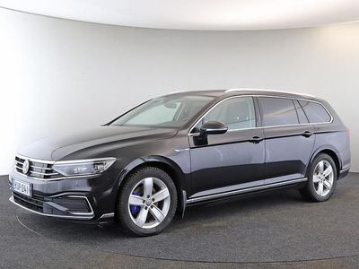 Musta Käytetty 2020 VW Passat GTE Farmari | 16 700 € (Perustarjous)