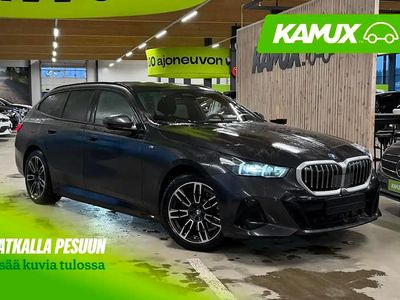 Käytetty BMW 530 M Sport 299 HP (219 kW) 2025 Hopea / harmaa Farmari